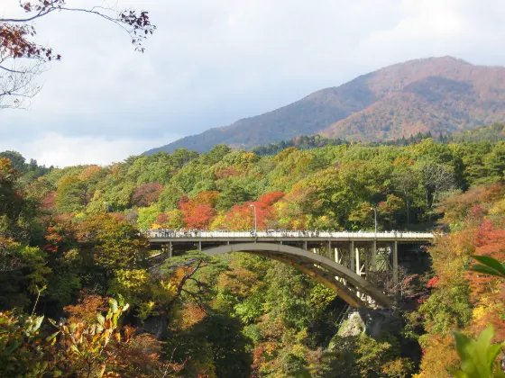 Autumn leaves at Naruko Gorge